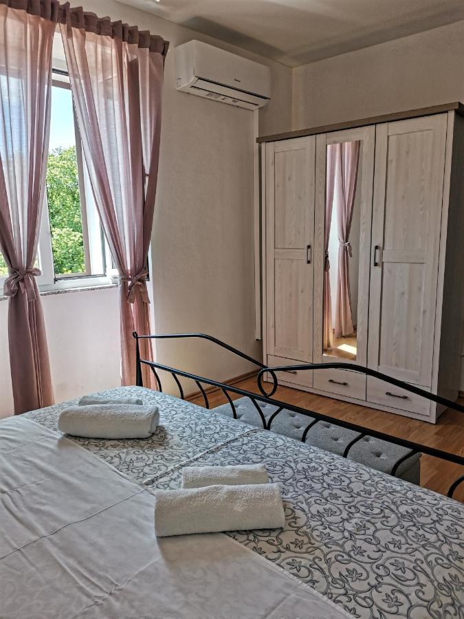 Kuca Za Odmor "Na Paltu" Villa Risika Bagian luar foto