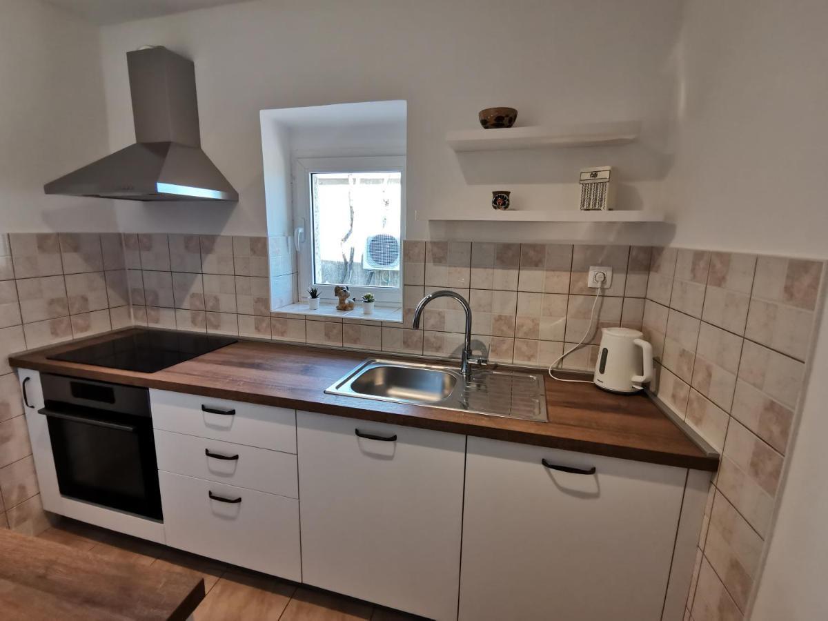 Kuca Za Odmor "Na Paltu" Villa Risika Bagian luar foto