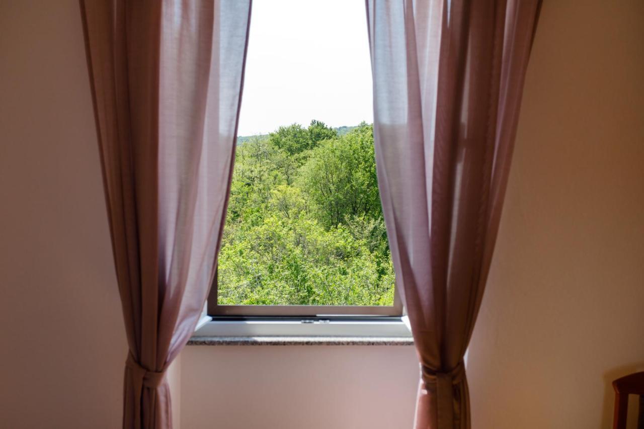 Kuca Za Odmor "Na Paltu" Villa Risika Bagian luar foto
