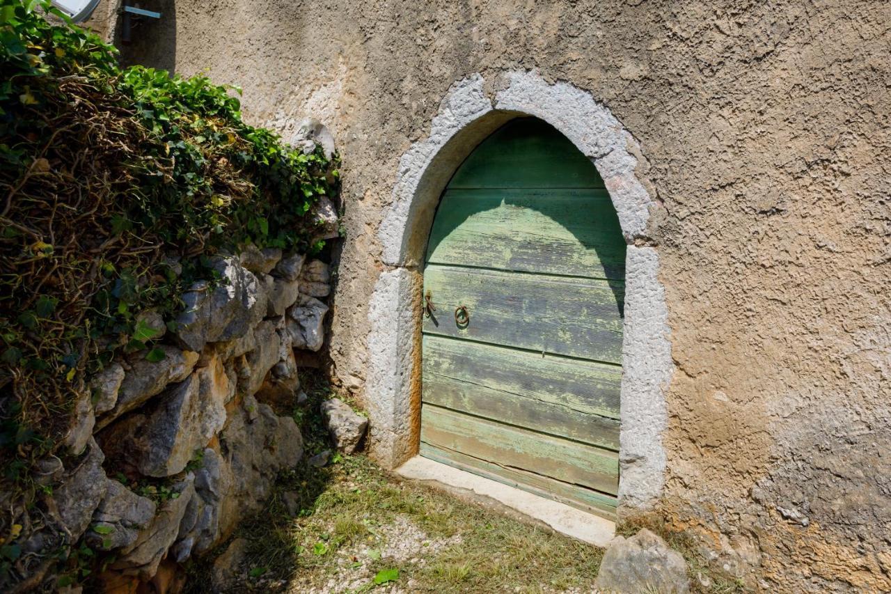 Kuca Za Odmor "Na Paltu" Villa Risika Bagian luar foto